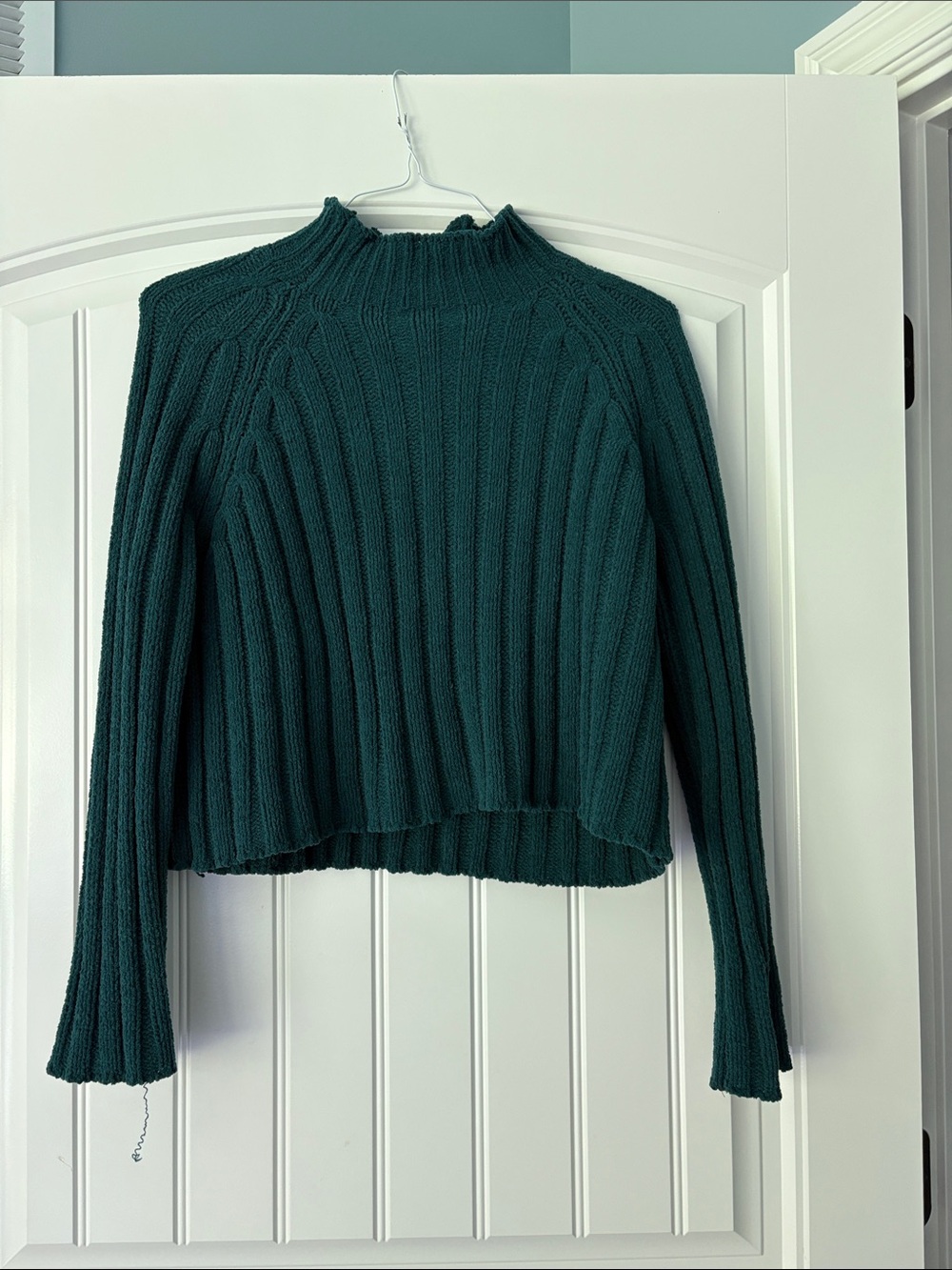 American Eagle Outfitters Sz S Women's Ribbed Cowl-Neck Sweater